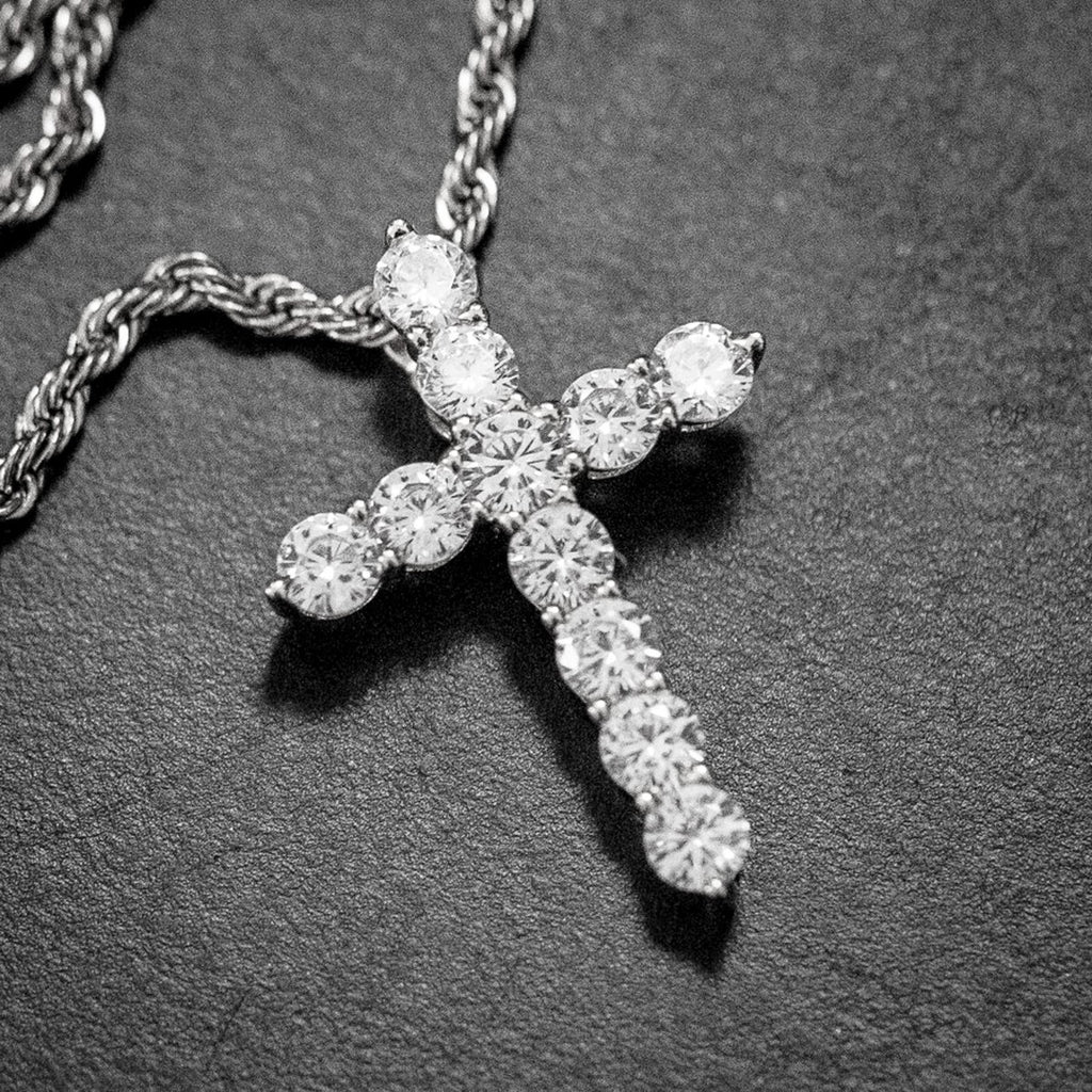 Diamond-Cut Cross Necklace – Premium Rope Chain